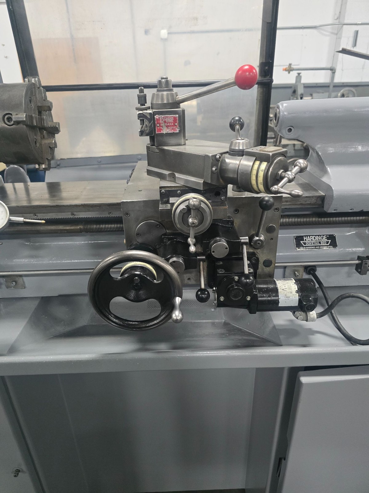11”x18” Hardinge HLV-H-EM Tool Room Lathe w/Inch/Metric