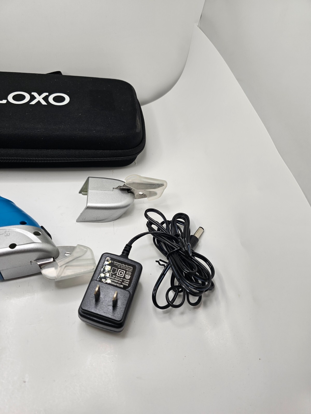 VLOXO CS4001 Multipurpose Cordless Electric Scissors 4V, 10000 RPM – Blue