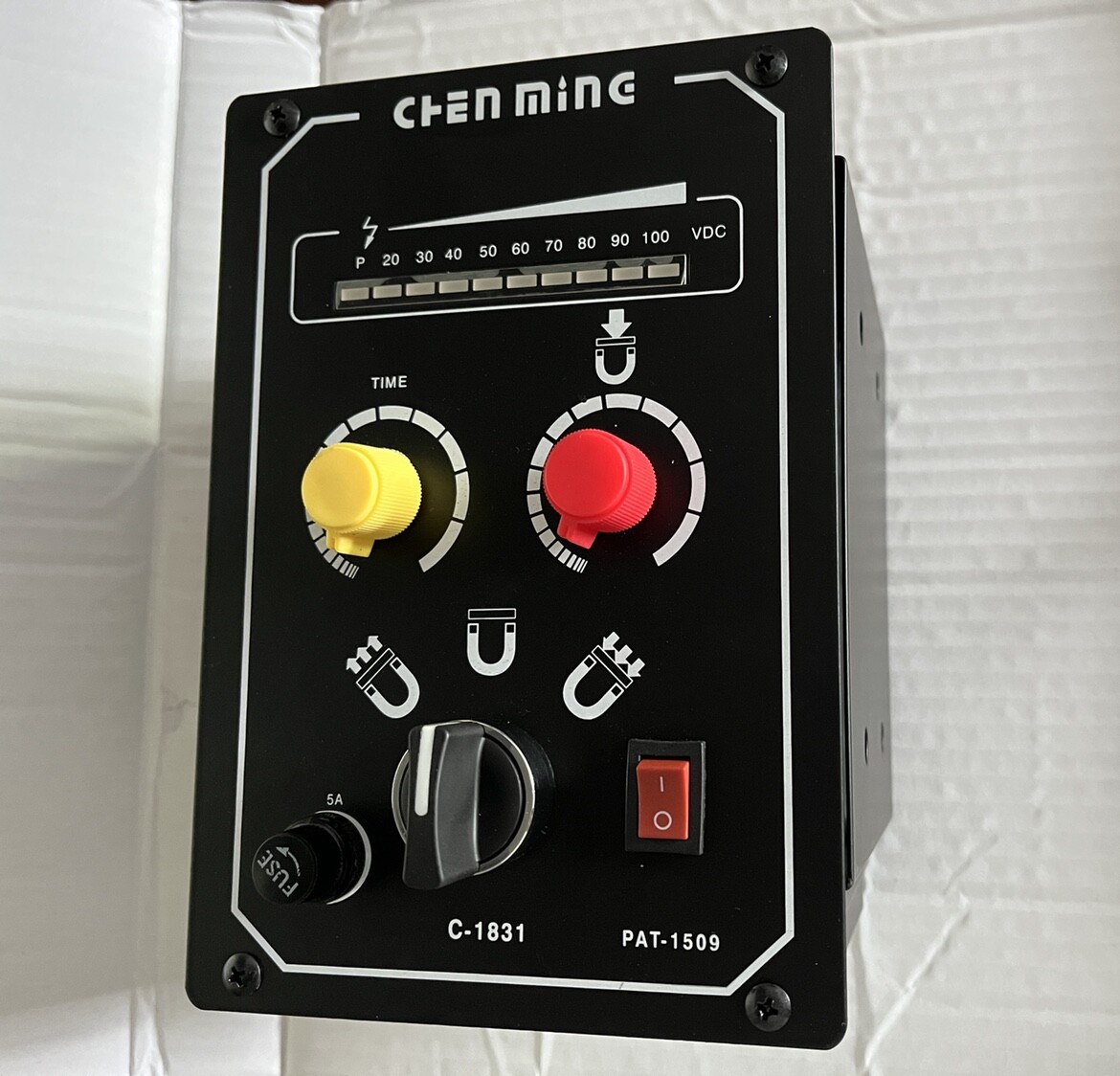C-1831 Electromagnetic disk controller for milling and grinding machines