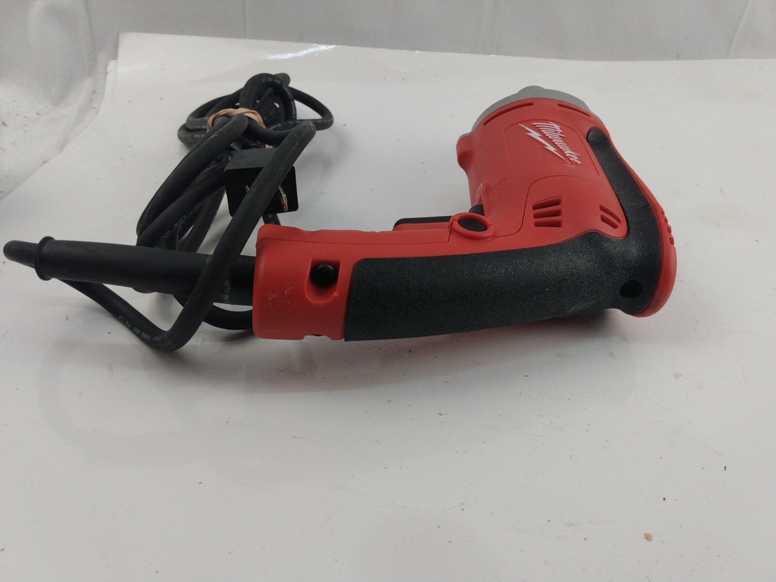 Milwaukee 6852-20 BROKEN Corded 18-Gauge Sheet Metal Shear 6.8 Amp Motor BROKEN