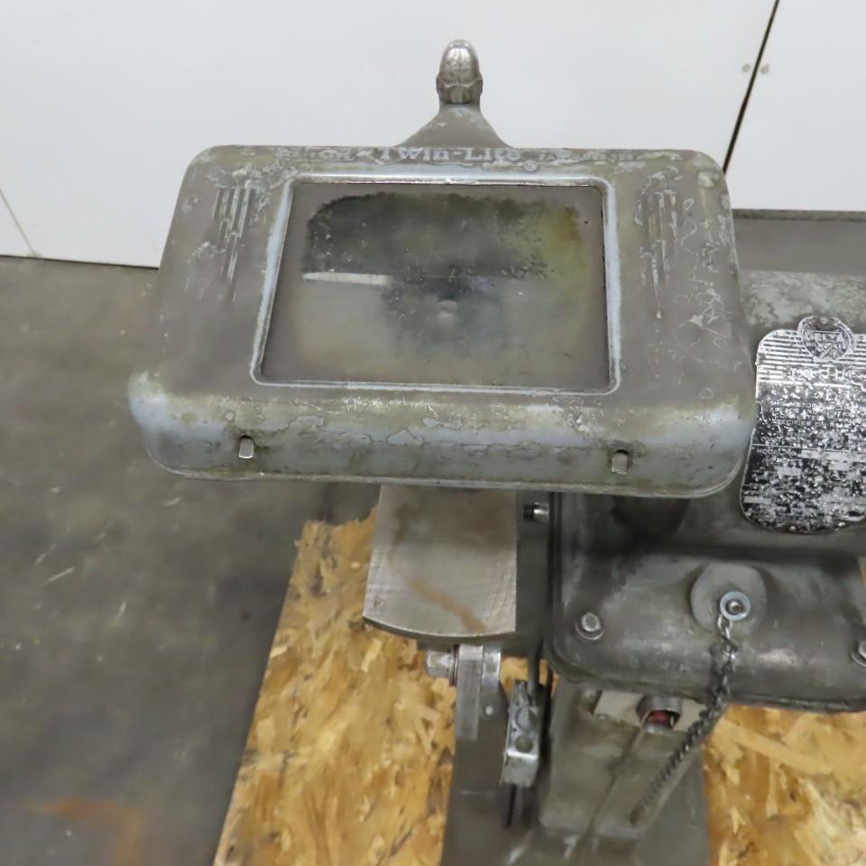 Delta 1/2HP Pedestal Mount 6″ Dual Wheel Grinder Buffer 230V 3PH W/Catch Pan