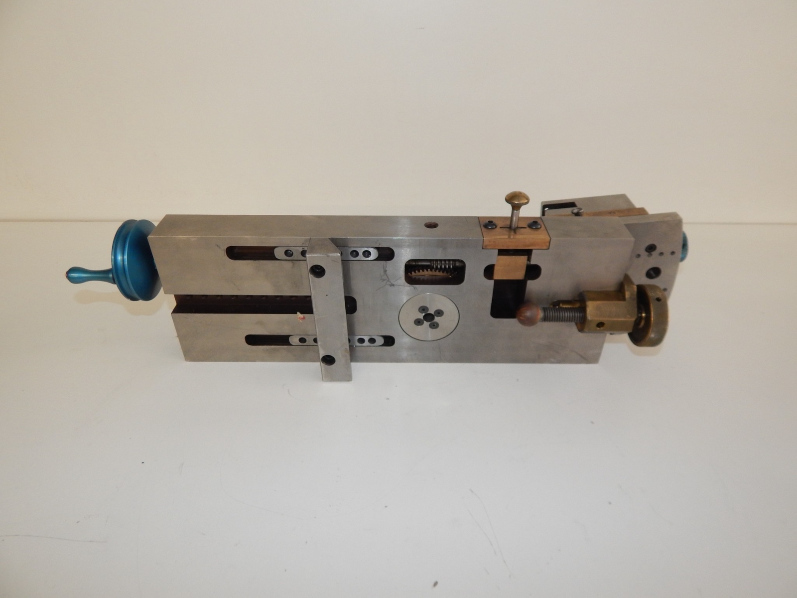 ^^ METAL LATHE VINTAGE TABLE- ROTATE 360 DEGREES (EQX64)