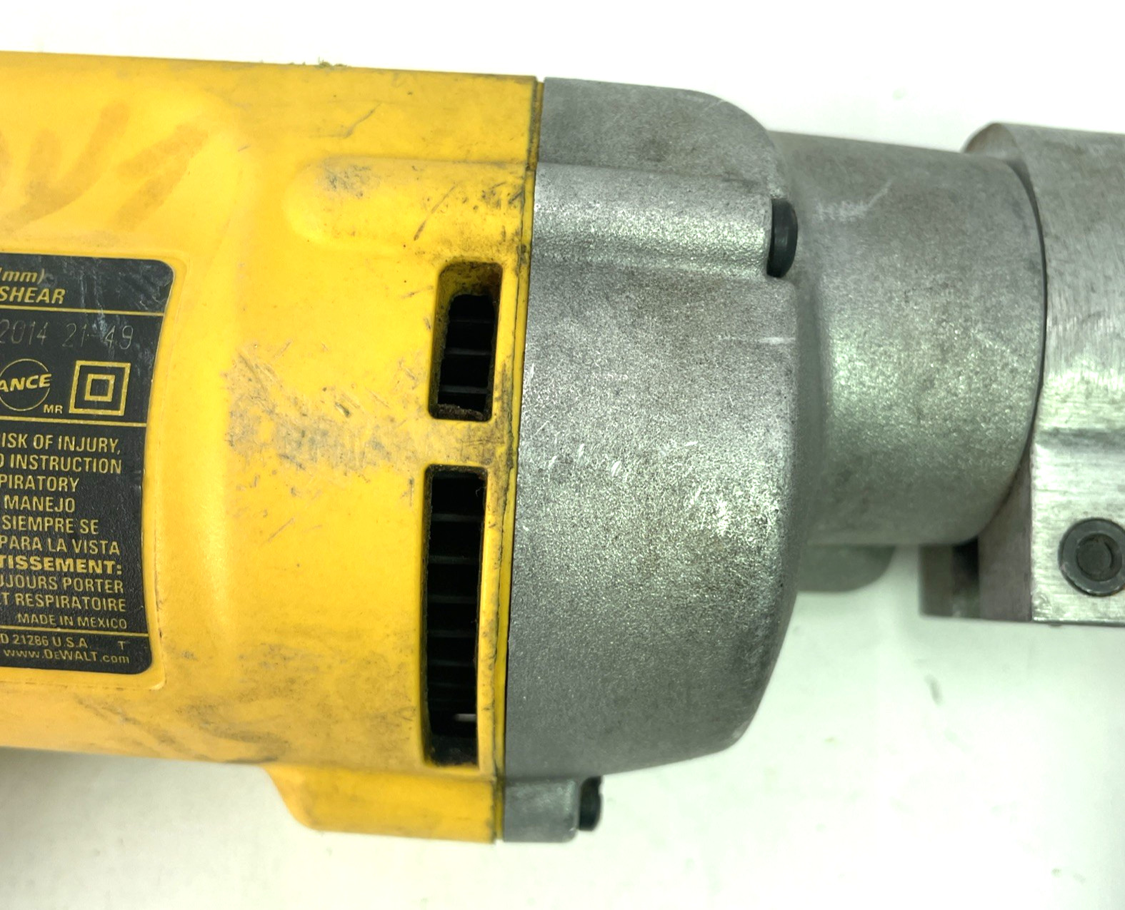 DEWALT DW890 Corded Heavy-Duty 18 Gauge Corded Swivel Head Sheet Metal Shears