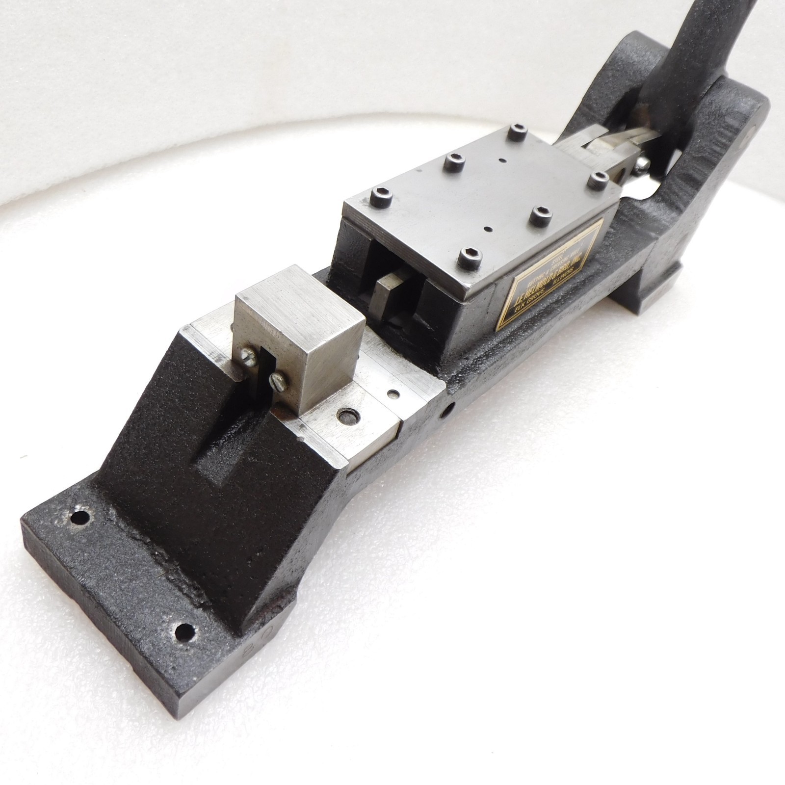 Helmold steel cutting and creasing rule notcher shear metal working machine tool