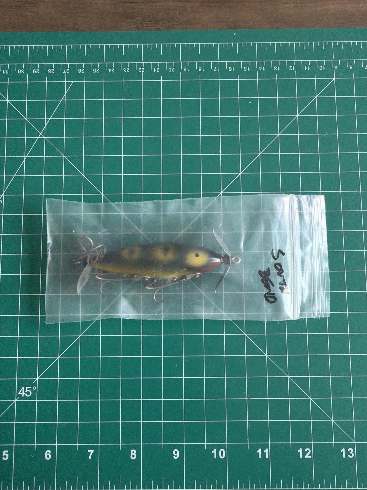 South Bend Vintage Wooden Fishing Lure (Green Spotted)
