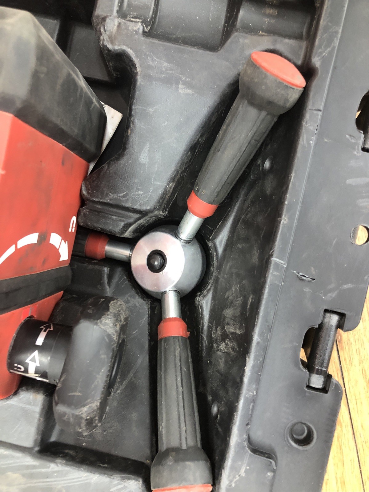 Milwaukee 2788-22HD M18 FUEL 1-1/2 in Lineman Magnetic Drill Kit