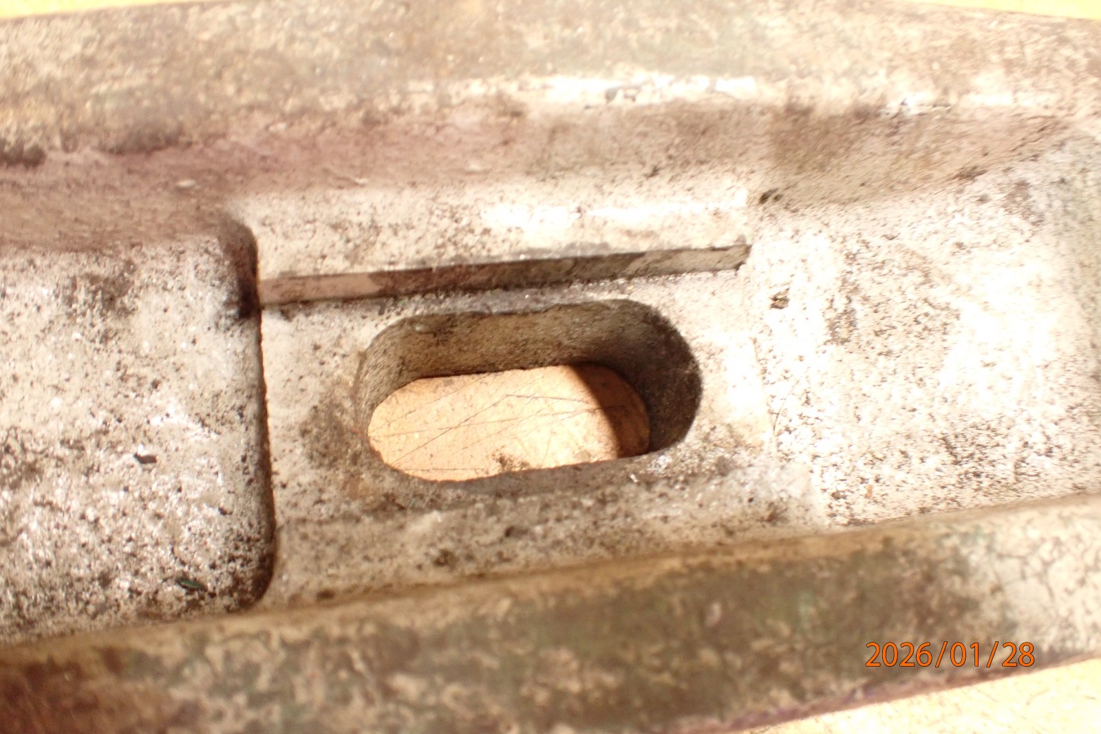 OLDER IRON CLAMP CASTING METAL LATHE PART POSSIBLE CLAUSING PART