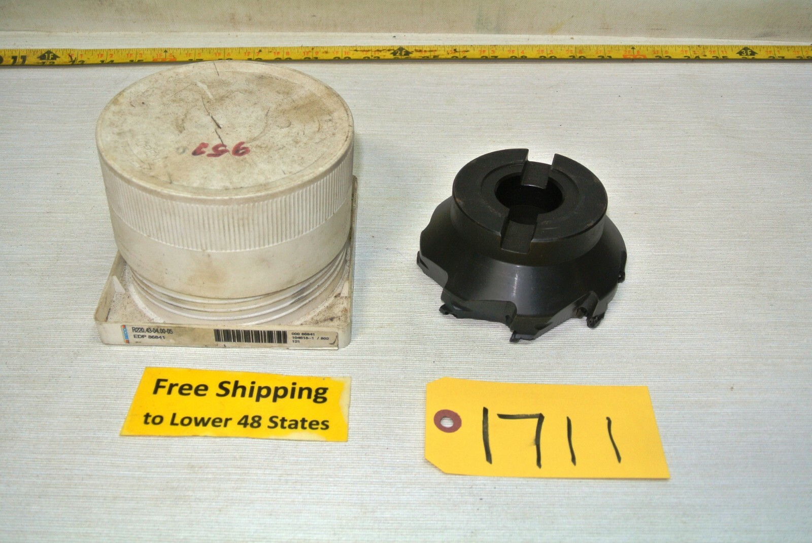 Carboloy Carbide Insert Cutter # R220.43-05.0-05 830 Milling Tool (Damaged)