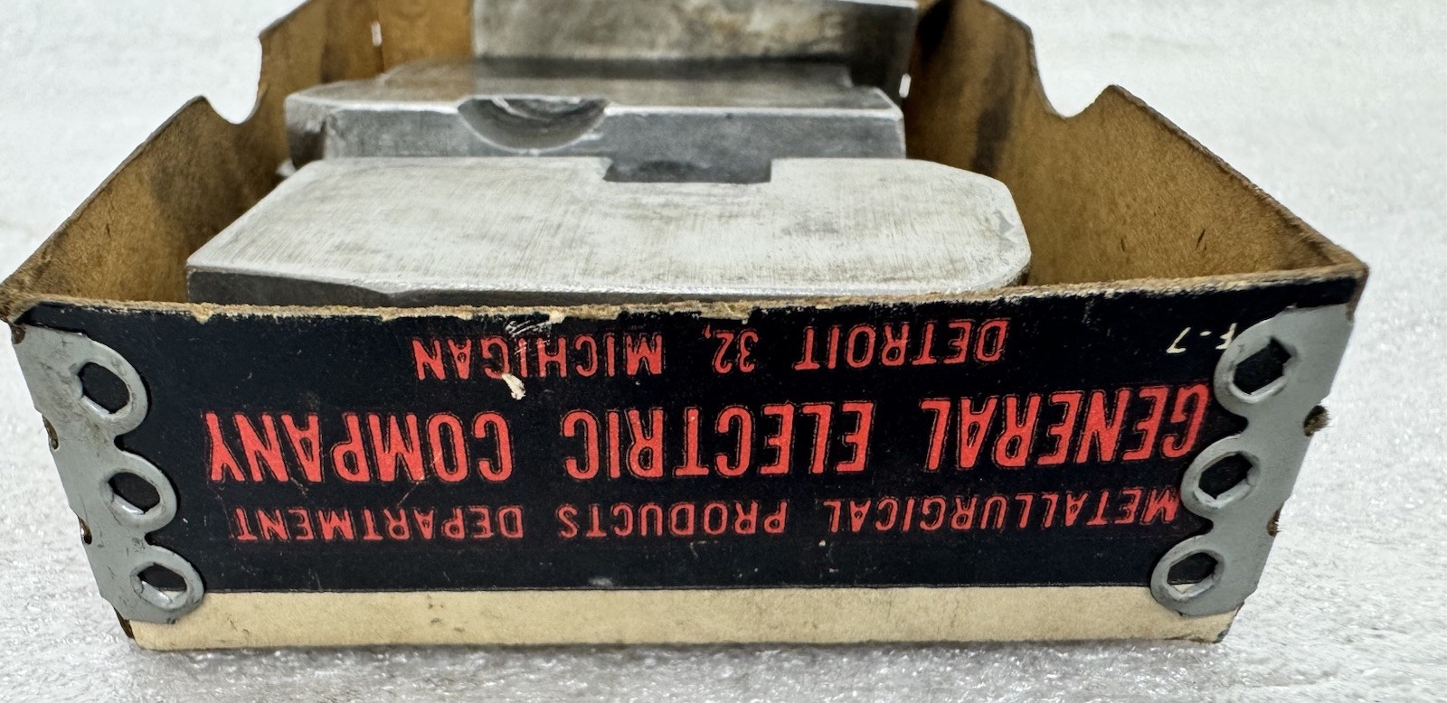General Electric Company Size 1”/2 Square