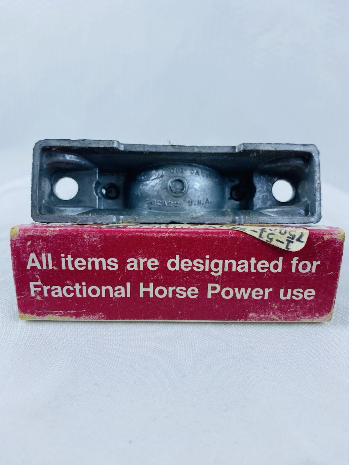 Chicago Die Casting 7-500-7 Pillow Block Bronze Bearing for 3/4″ Shaft Diameter