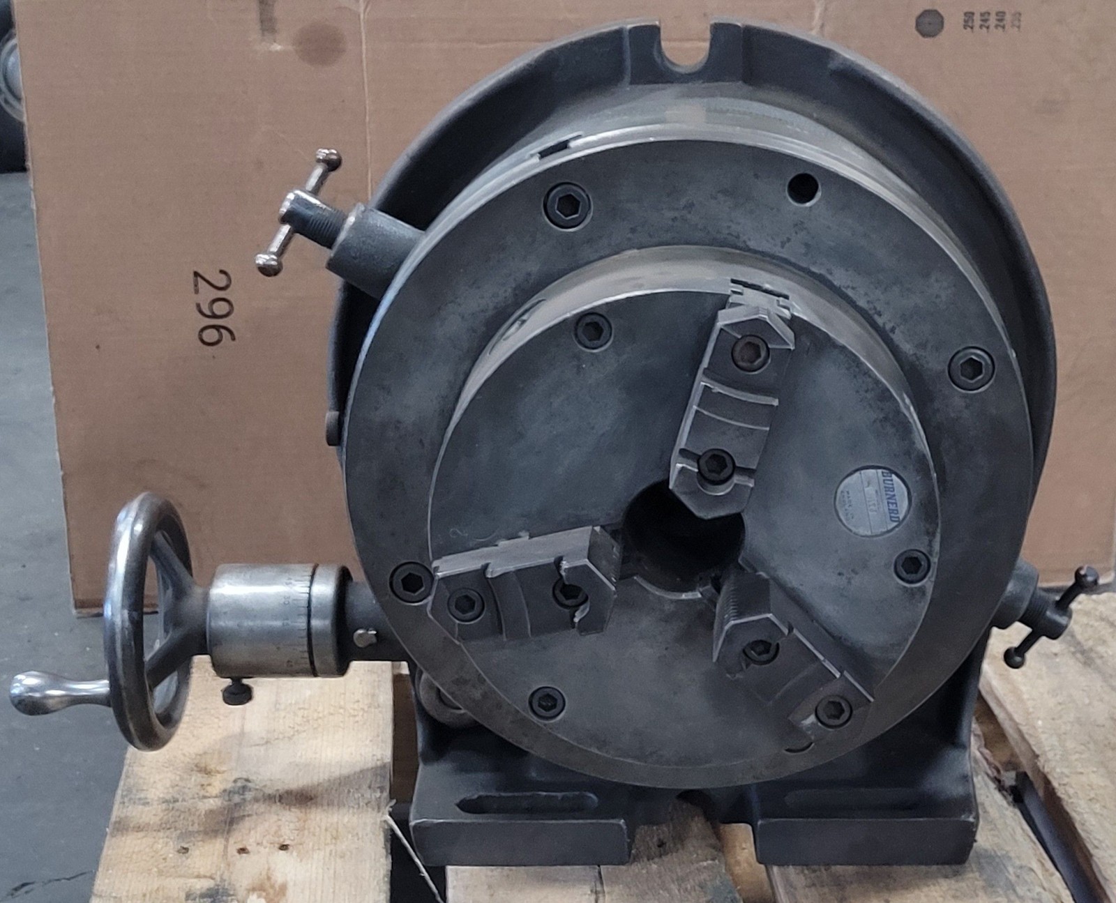 Universal Horizontal/Vertical Rotary Table w/ 8in 3-Jaw Chuck