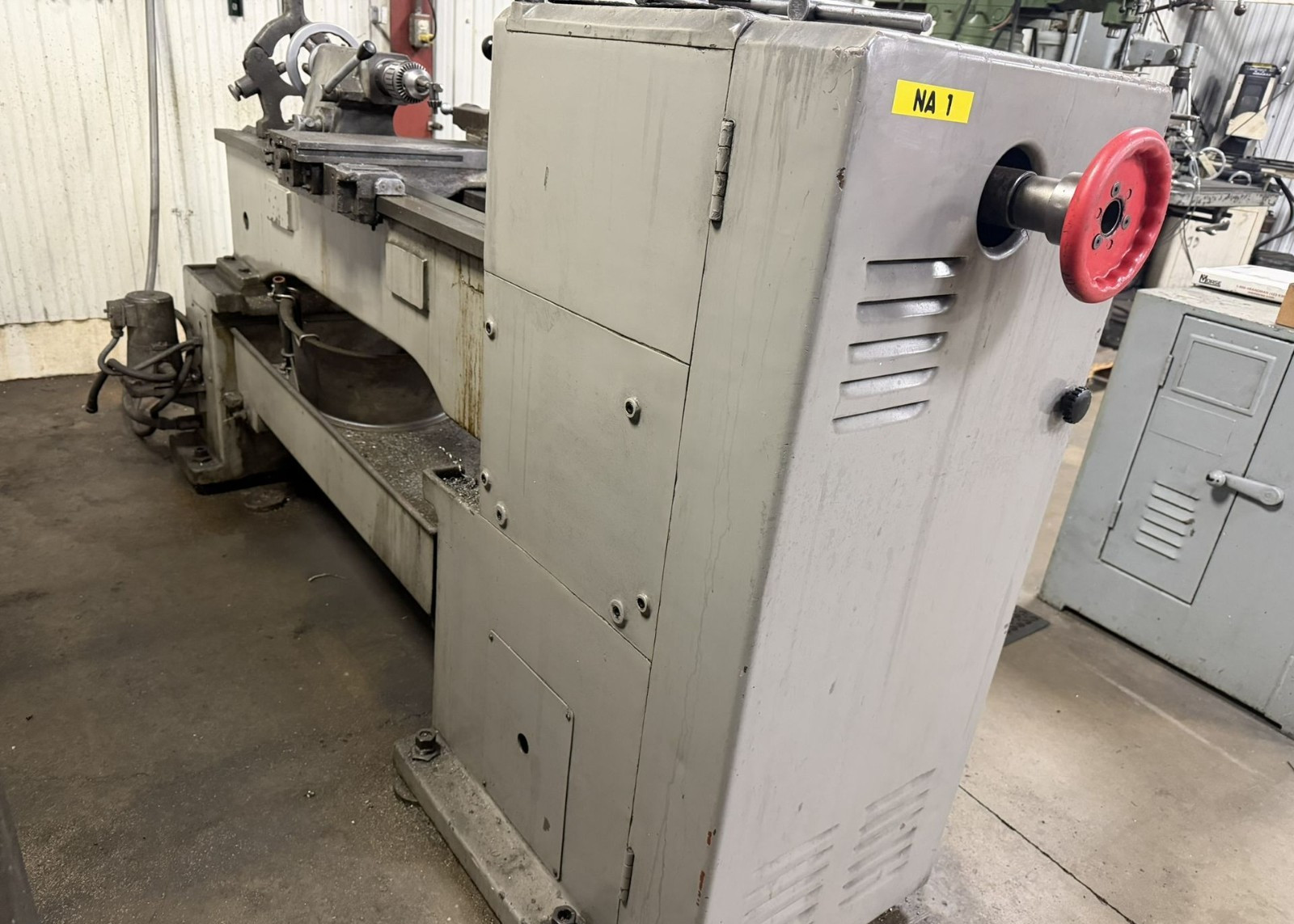 JFMT Model J-360A Geared Head Engine Lathe 14″x40″, 14″ swing, 40″ c to c, 480V
