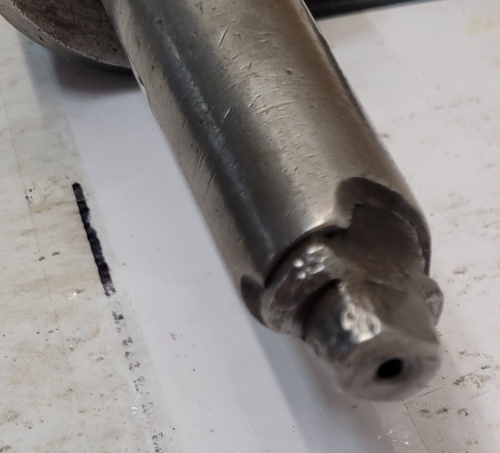 THE READY TOOL Dead Center L-240HD – 4 MT