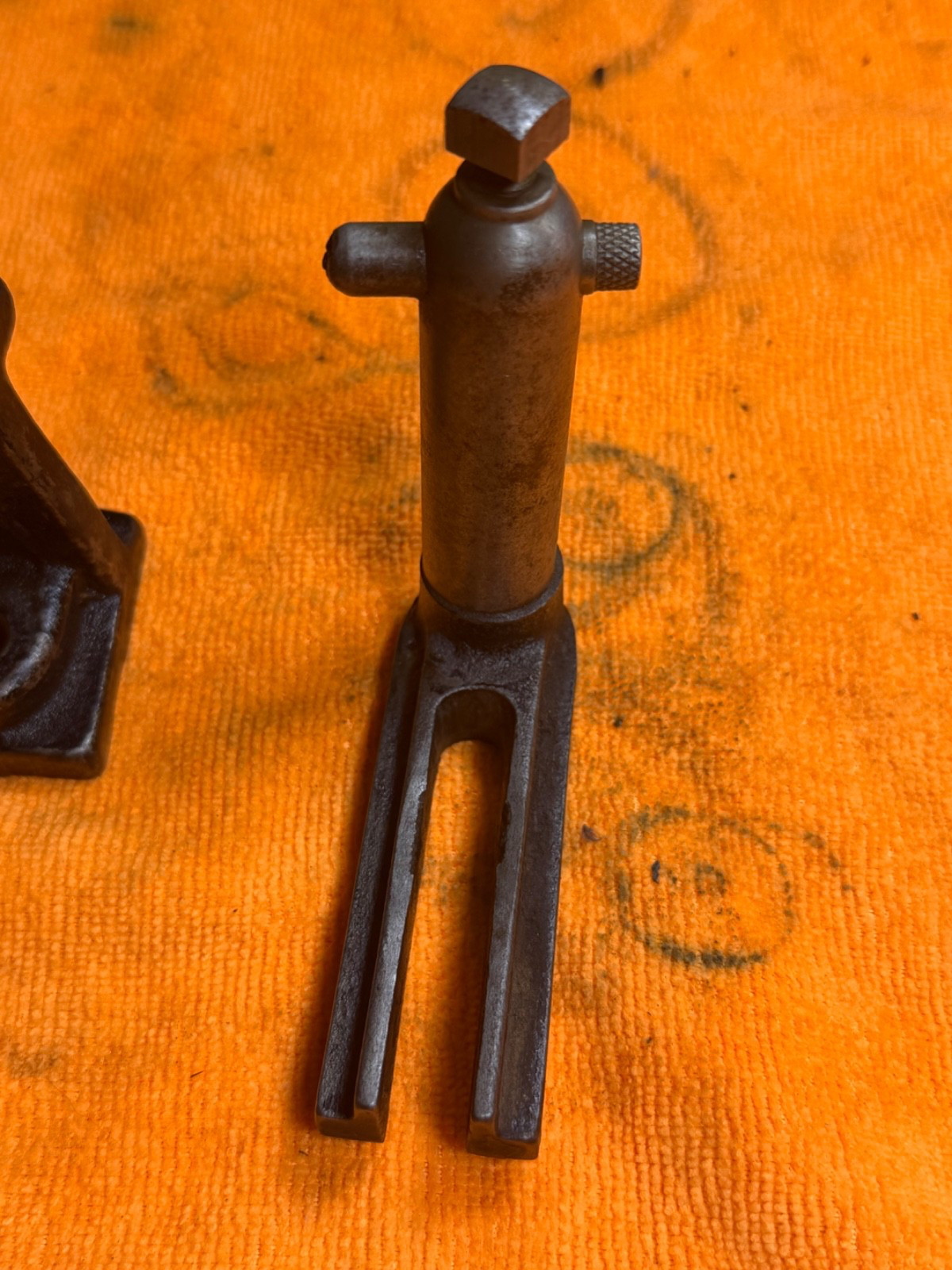 Vintage Machinist Armature Lathe Commutator V-Rest Block&Tool Post Holder Lot