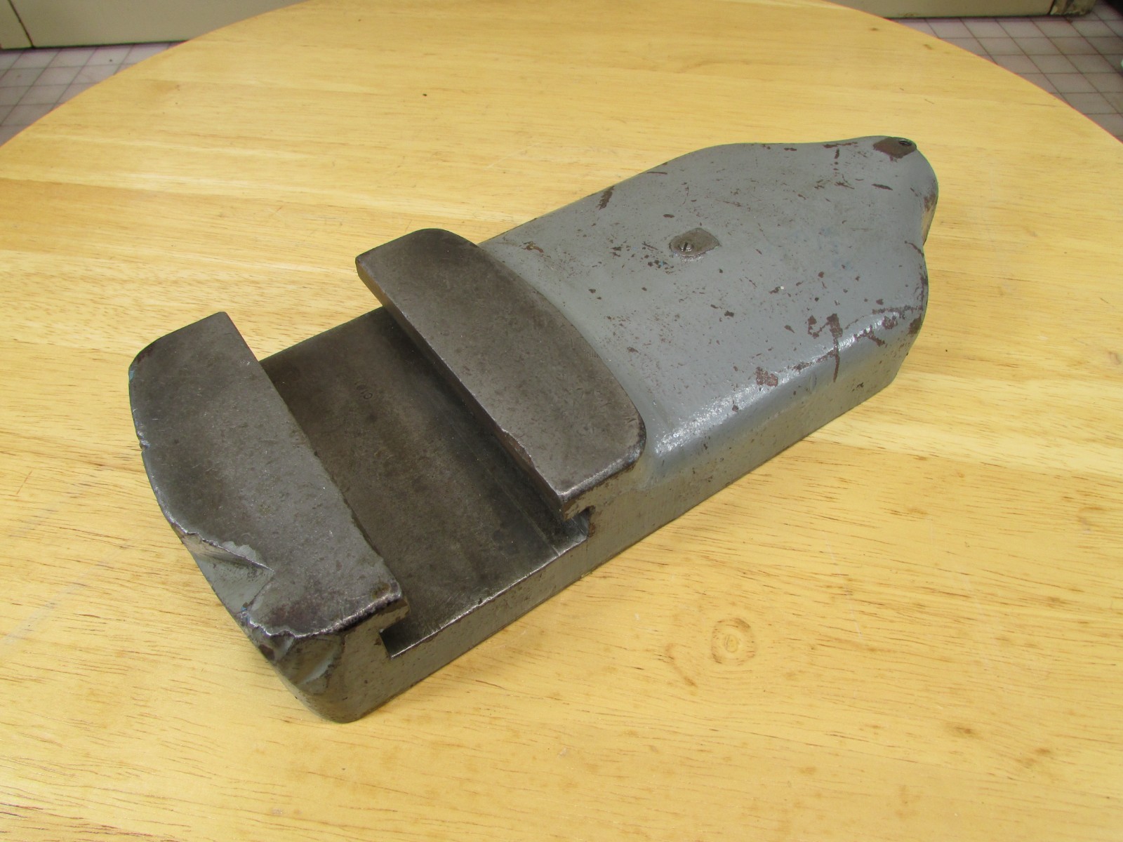 South Bend 16″ Lathe Compound Top Casting. (#7138)