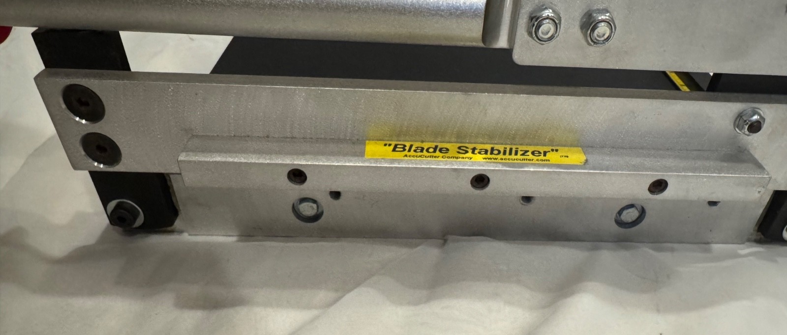 Accu Cutter Model 2001 EVO Metal & Plastic Shear, 12” Blade Stabilizer