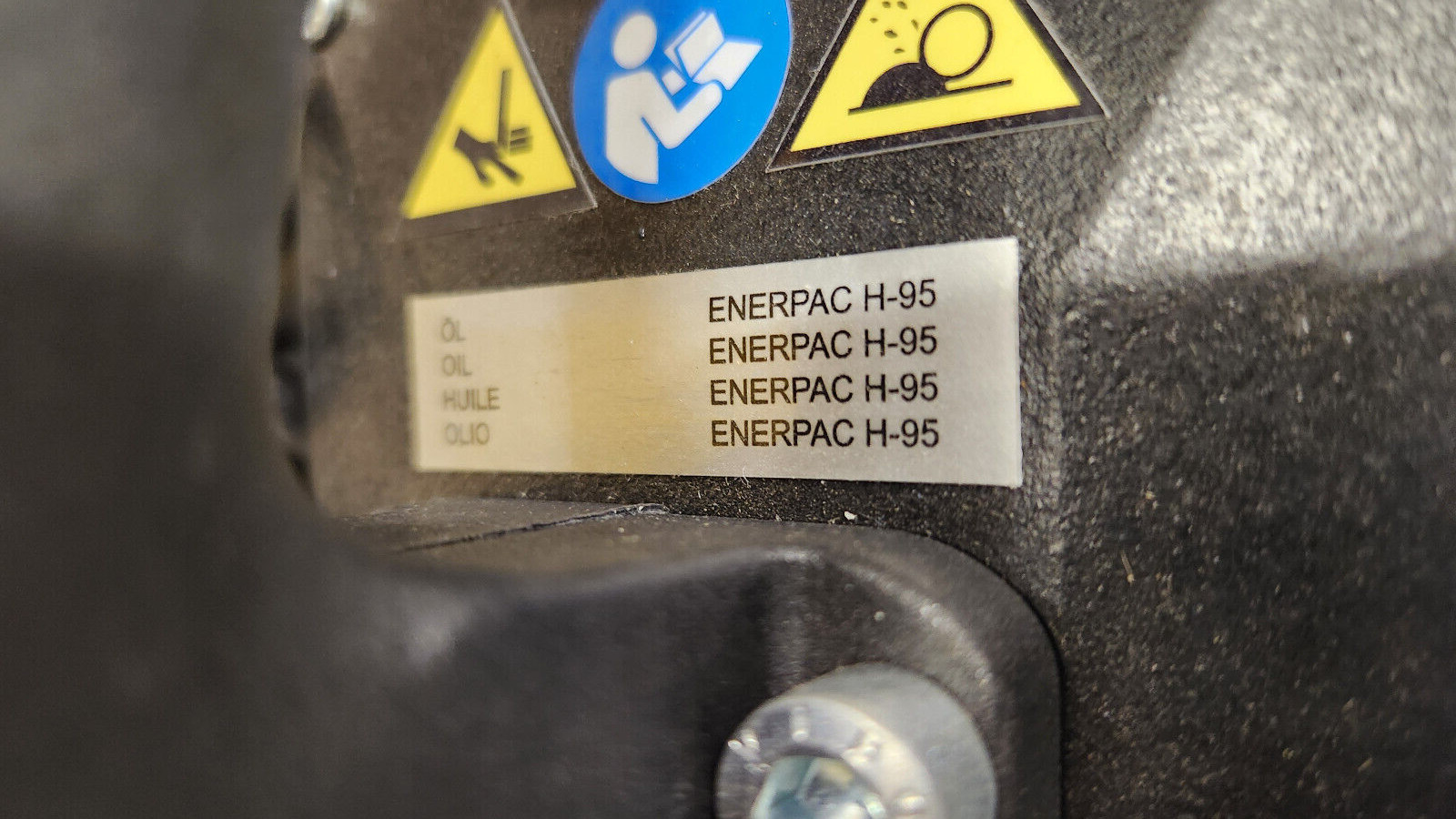ENERPAC EFBE5017E 230V 29.8-Ton Flat Bar Electric Cutter 50x17mm. NEW IN BOX