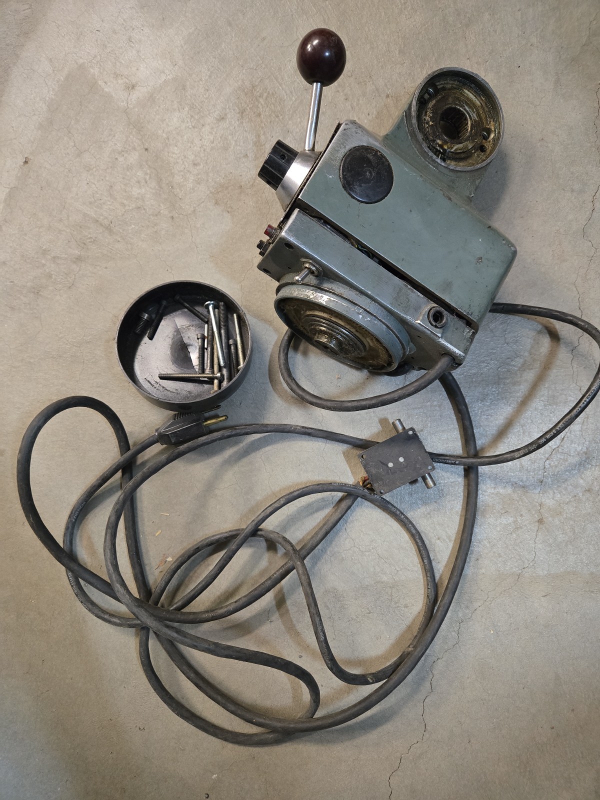 Servo Products Company Type 150 Milling Machine Power Table Feed 120v For Repair