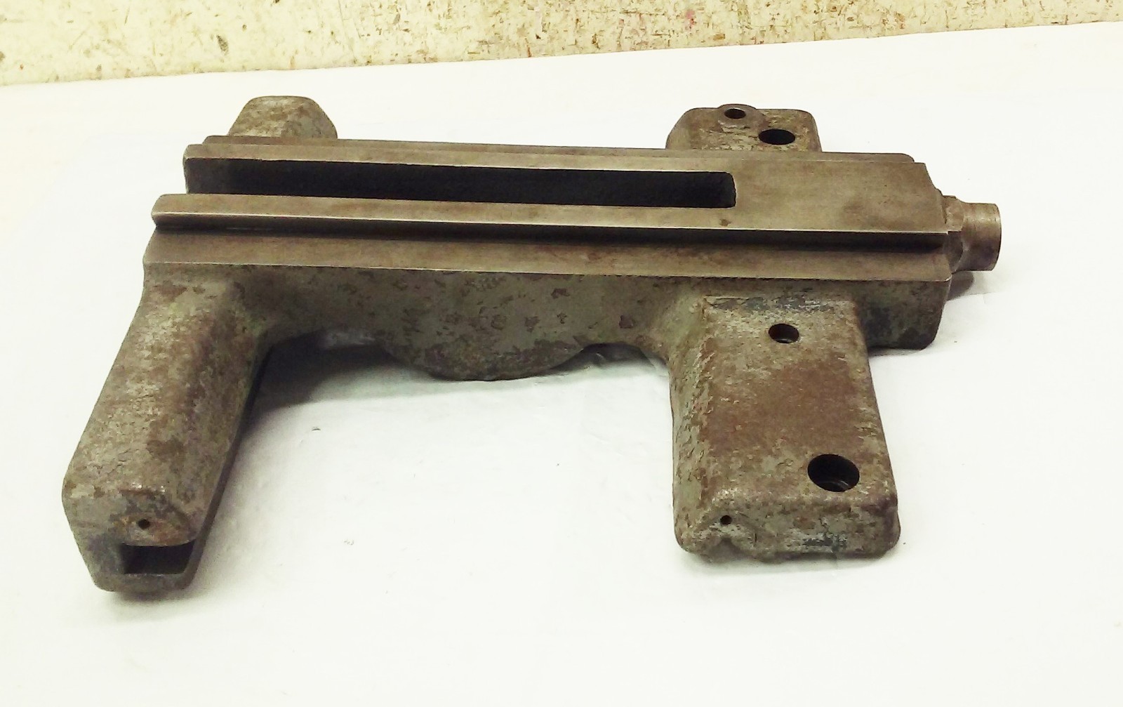 Logan Montgomery Ward 10″ Metal lathe carriage saddle casting w/ rear gib