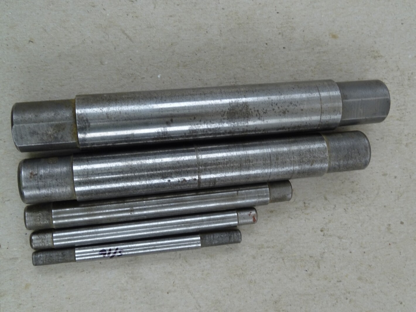 (5) Cleveland and Chicago Latrobe Lathe Mandrels 5/16″ – 1″ ,