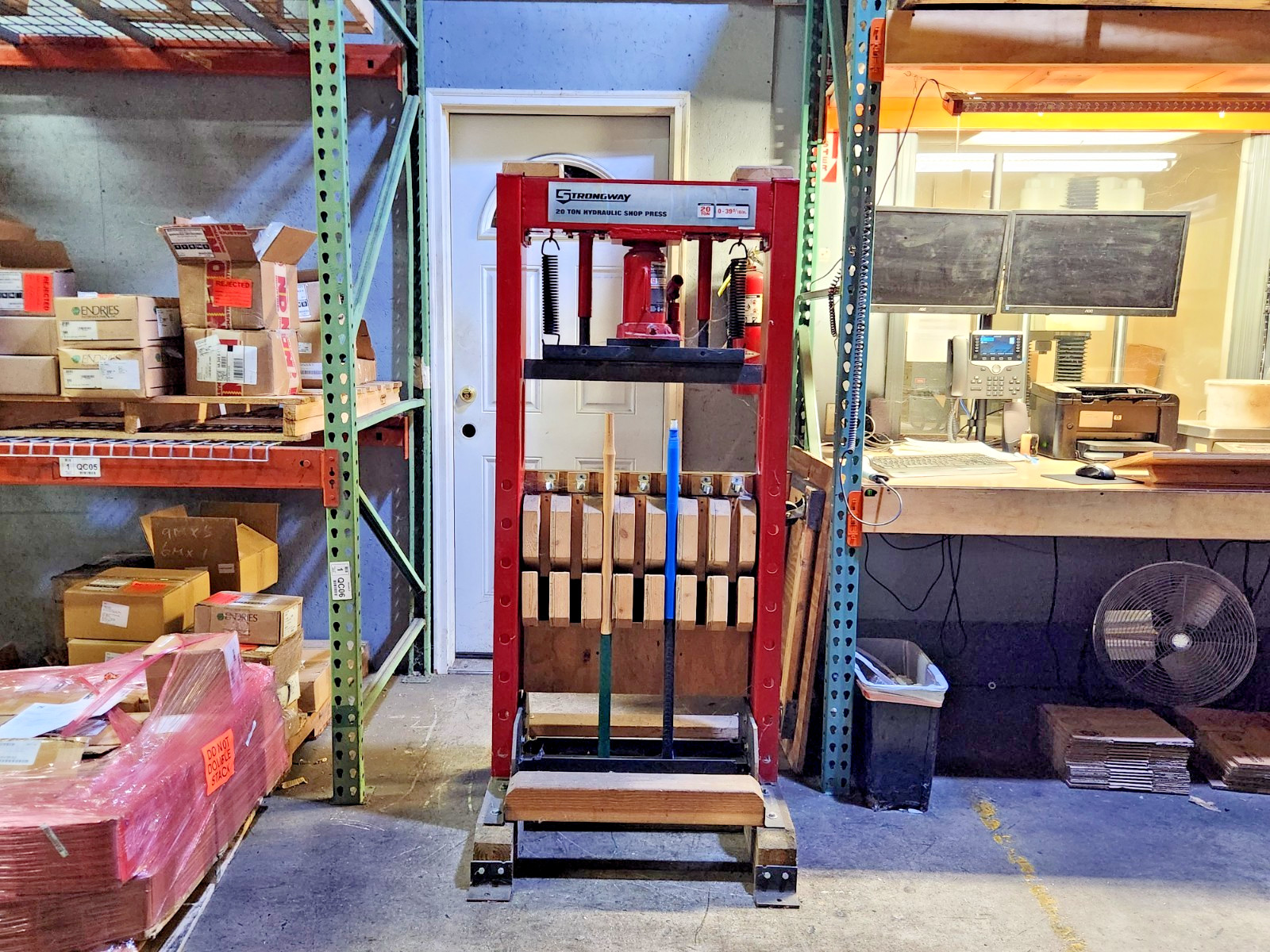 20-Ton Hydraulic Sledgehammer Press Heavy-Duty Industrial Powerhouse