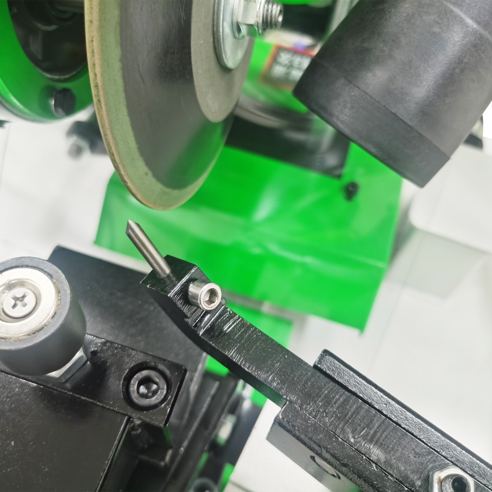 Automatic Rotating Saw Blade Grinding Machine CNC Gear Generating Grinder 220V