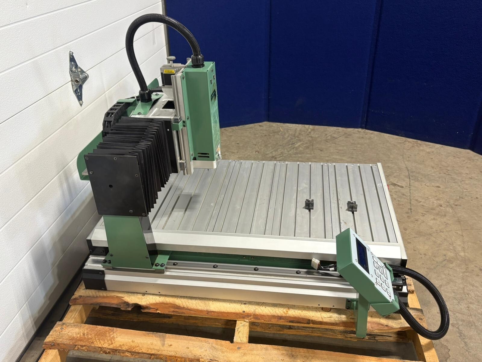 General International CNC Carving Machine Model 40-915 M1 w/ Control Module