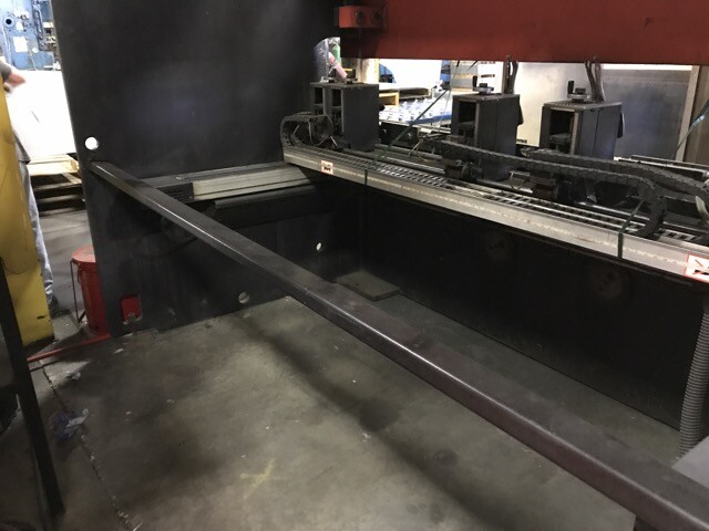 138 TON AMADA HYDRAULIC PRESS BRAKE 7.8″ STROKE 18.5″ OPEN HEIGHT 10.7″ CLOSED H