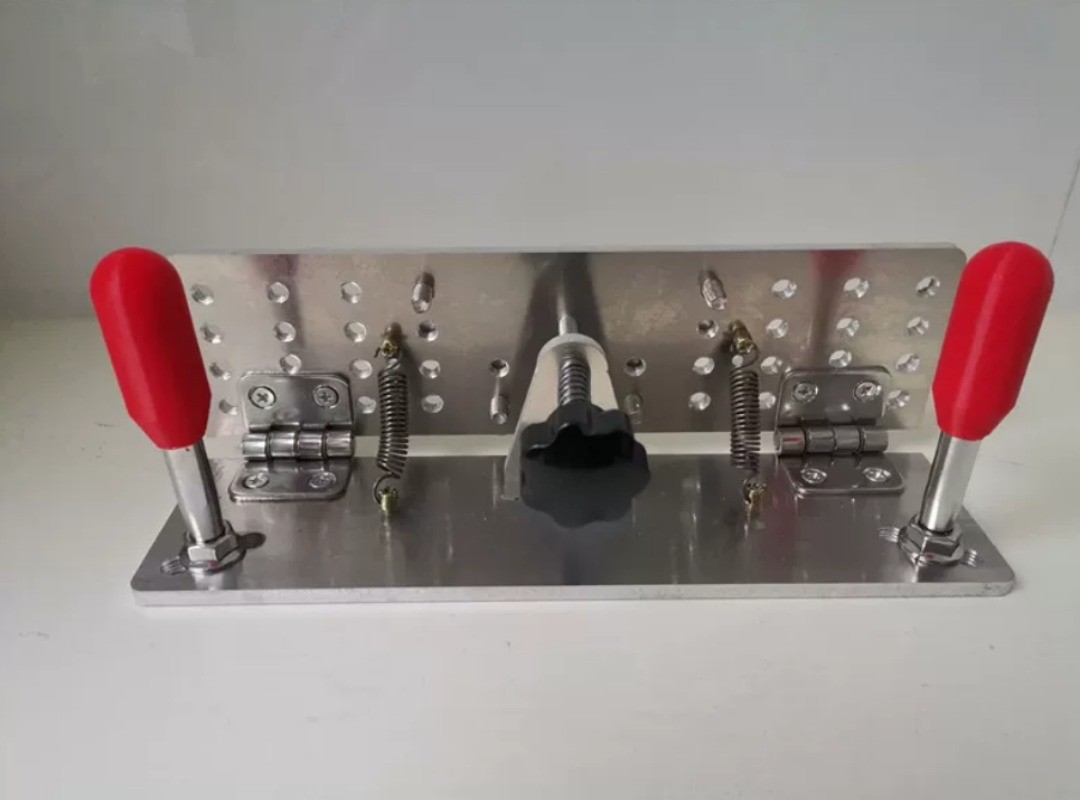 Hand-held Open V Clip Fixed Angle Sharpening Tool Knife Embryo Cutting Tool