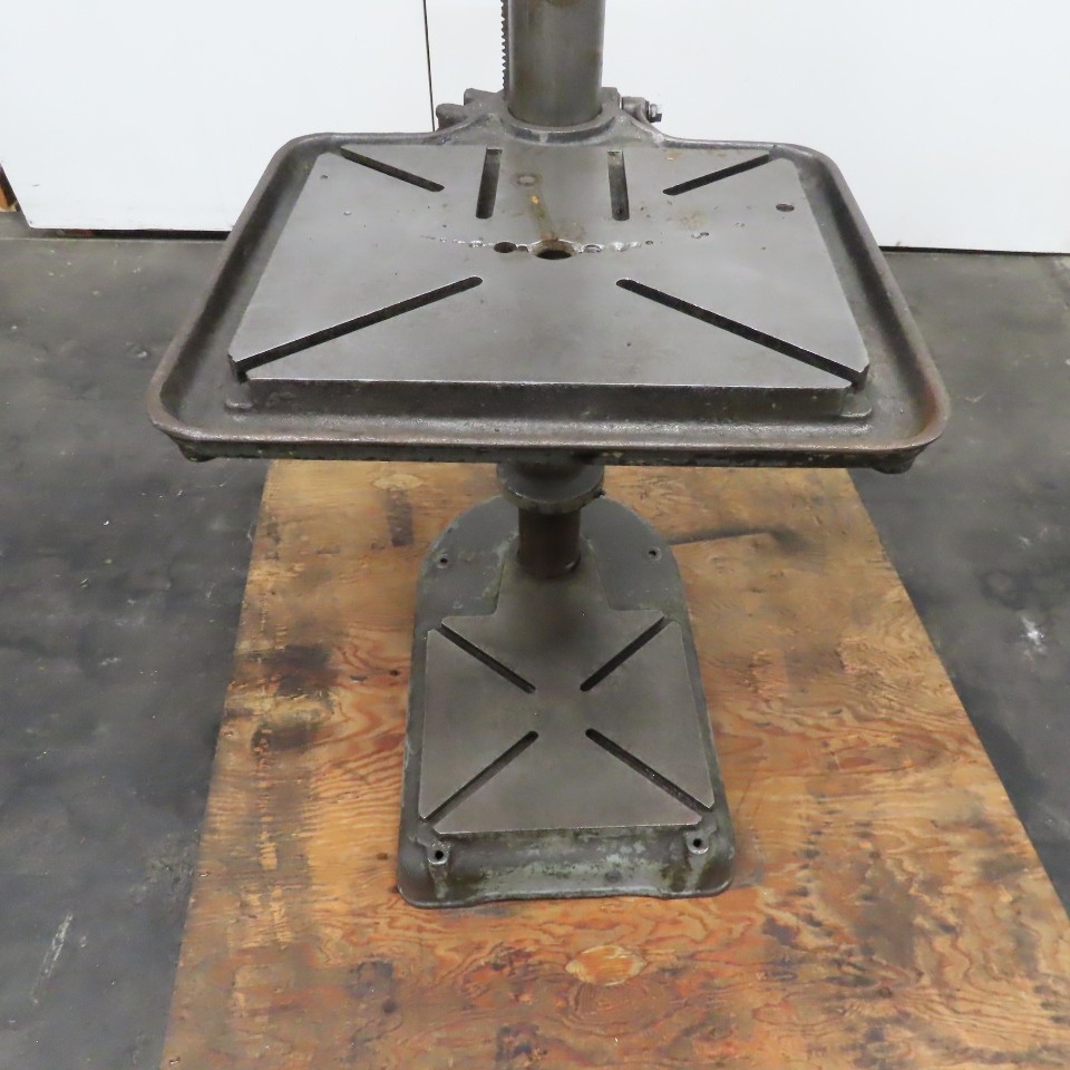 Walker Turner 1100 Variable Speed 20″ Vertical Drill Press 208-230/480V 3Ph 1Hp