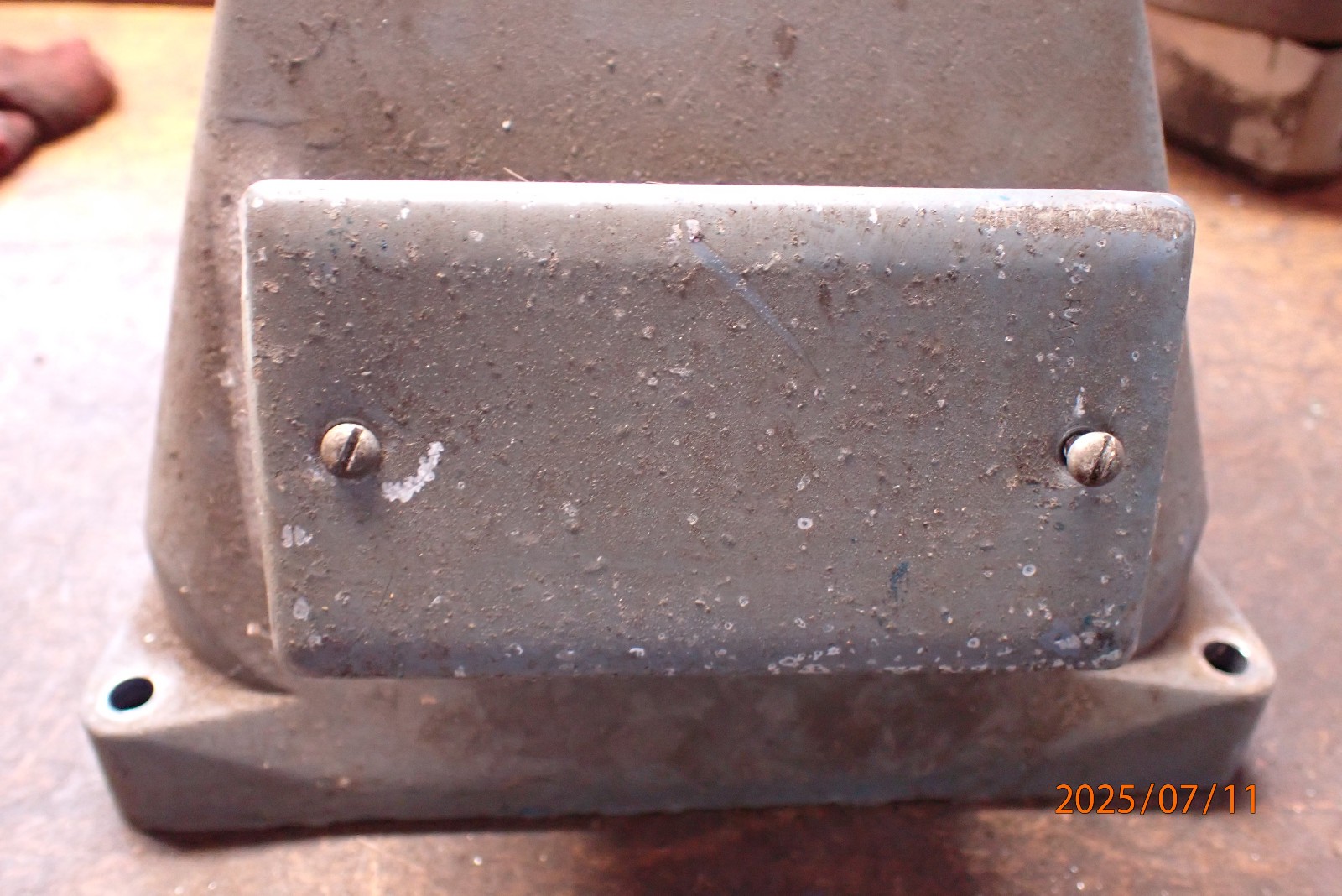 BALDOR MODEL 500 TOOL GRINDER BASE CASTING
