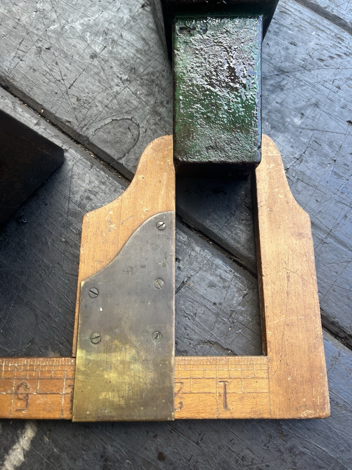 Pair Of Sheet Metal Stakes / Platent Table Stakes