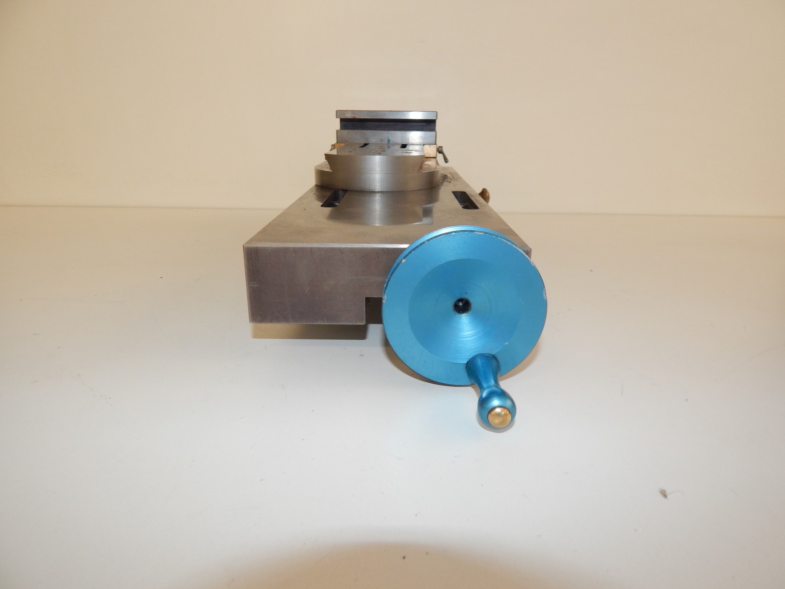 ^^ METAL LATHE VINTAGE TABLE- ROTATE 360 DEGREES (EQX64)