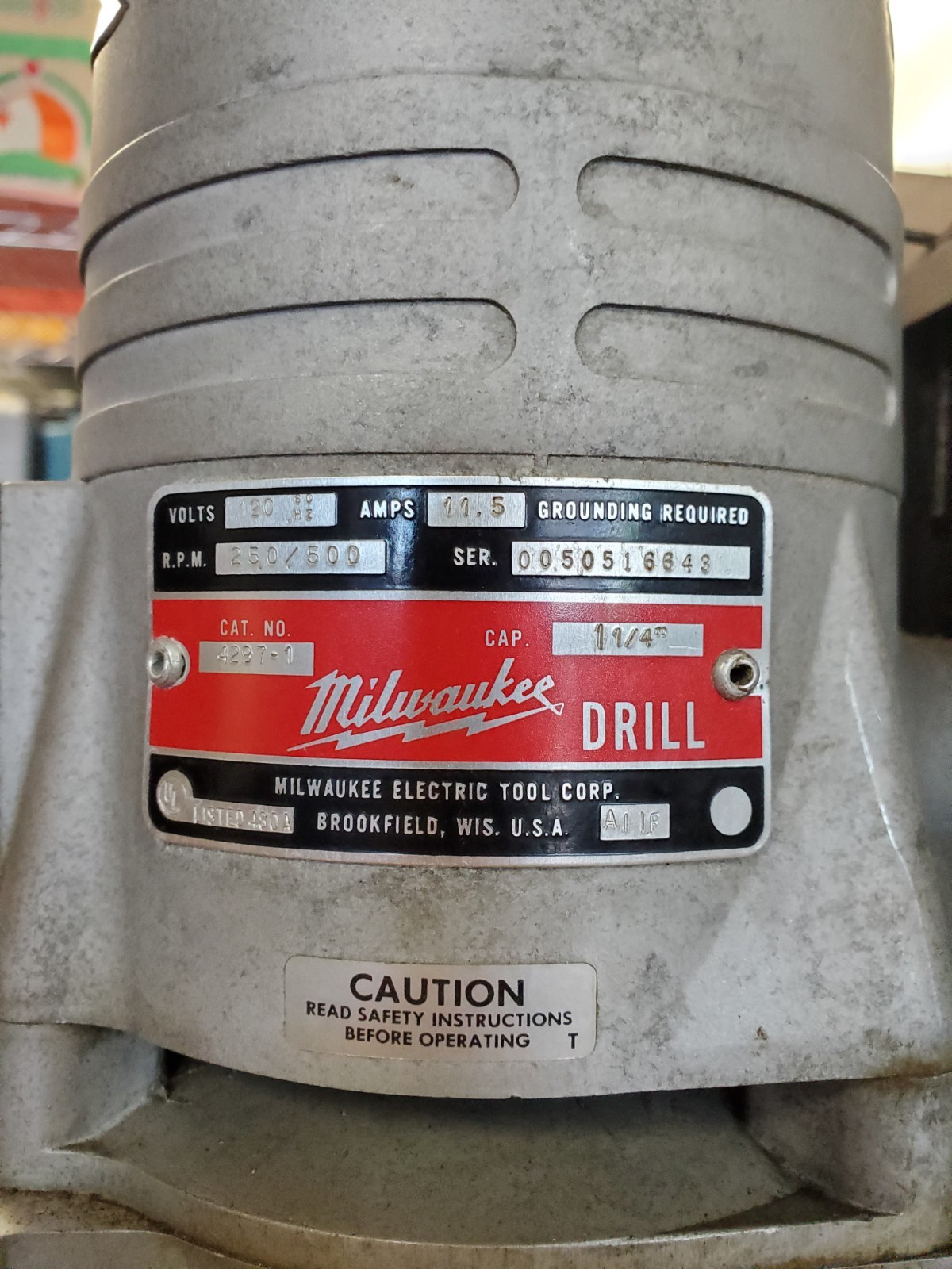 Milwaukee 4202 Heavy Duty Electromagnetic Drill Press 120V 12.5A