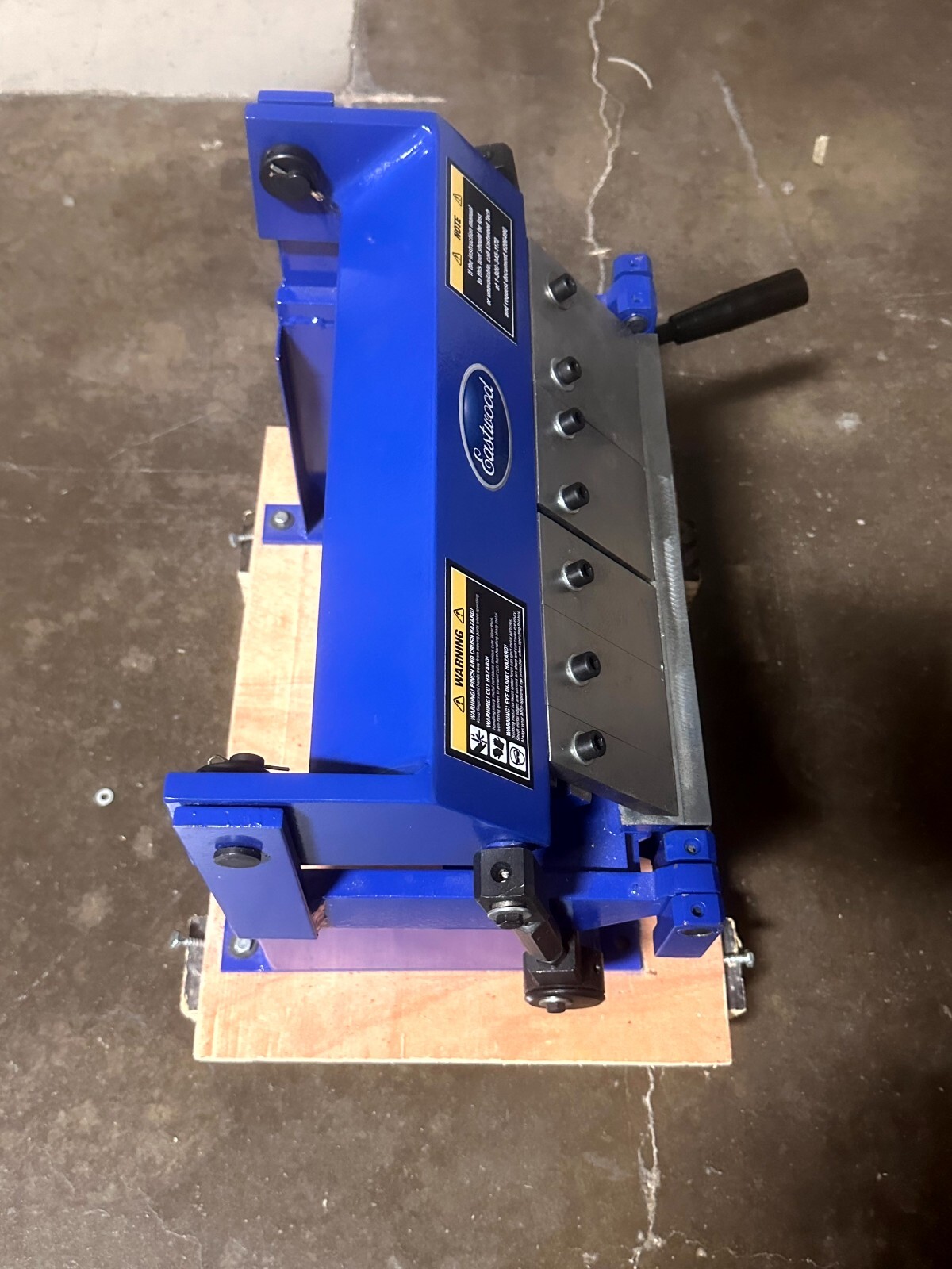 Eastwood 12 inch Box And Pan Sheet Metal Brake Tool, up to 135 Degree and 12”