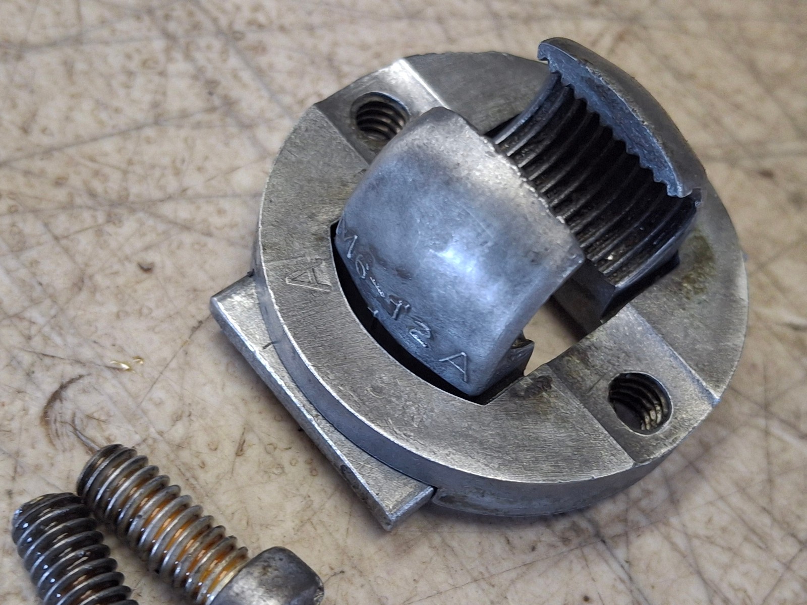 Vintage Atlas Craftsman 101 618 6″ Lathe Half Split Nut M6-12A