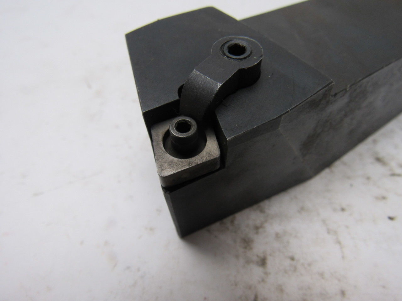 Carboloy TC-72658 1-1/2″ Shank Indexable Lathe Tool Holder 6″ OAL Right Hand