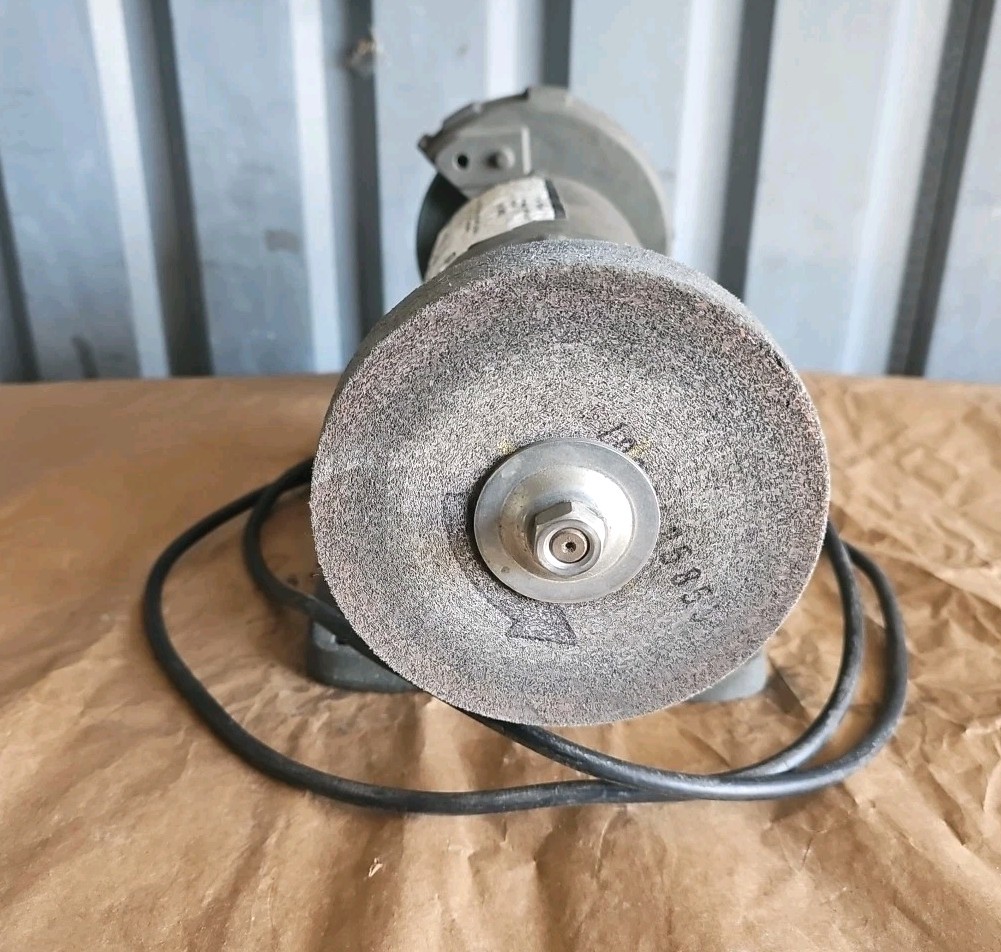 Dayton 6″ Grinder Model:2LKR5 1/4 HP, 3450 RPM, 120/240 v