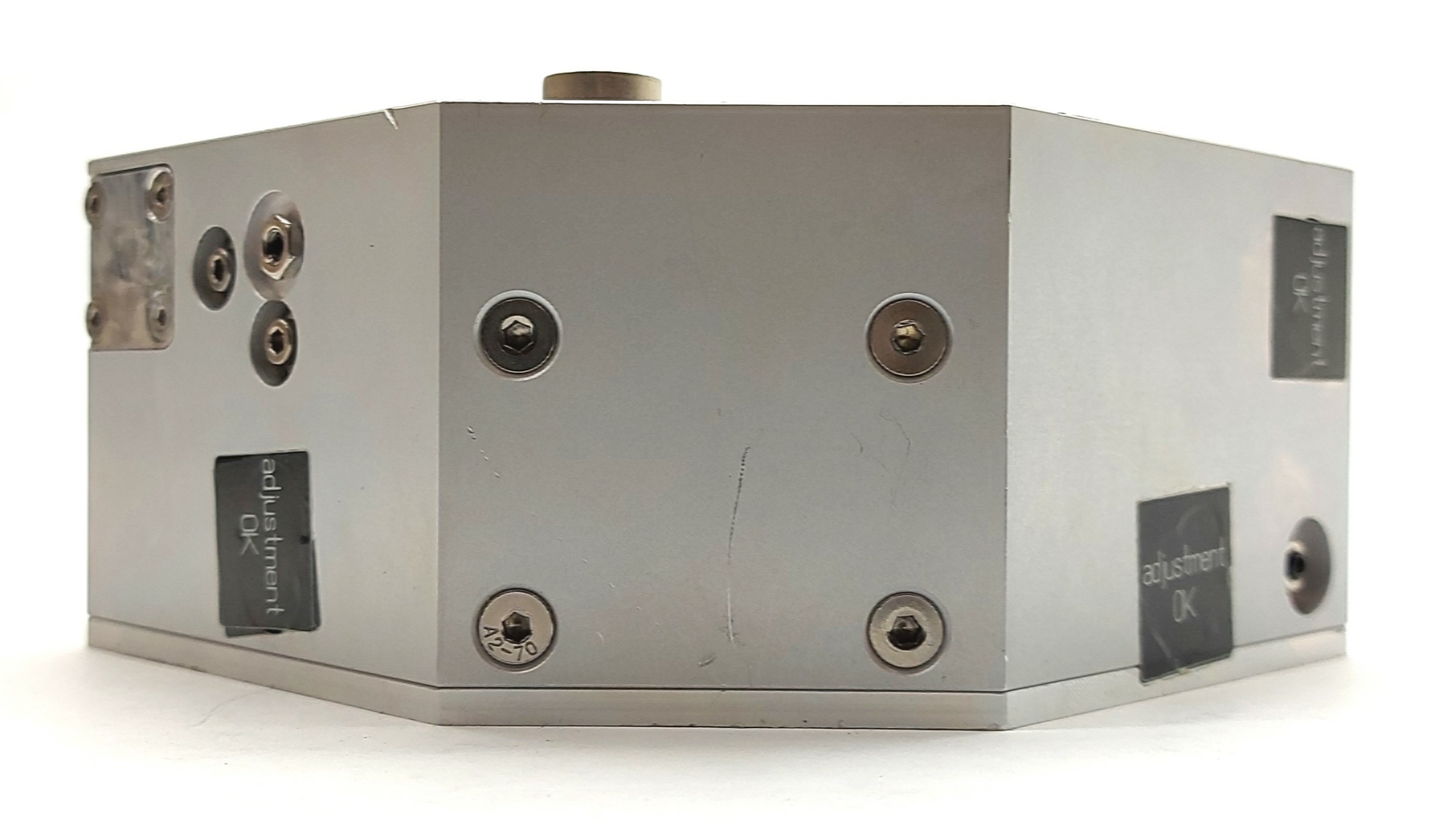 Rofin 101105946 LASER Part, 1064nm, 8-Pin Round Connector, for Powerline IC 30E
