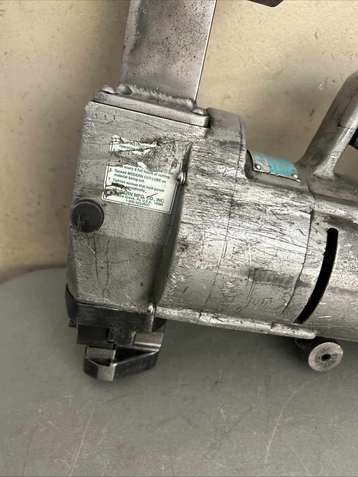 Modern Gobbler Model SN41 Heavy Duty 15A 115V Nibbler