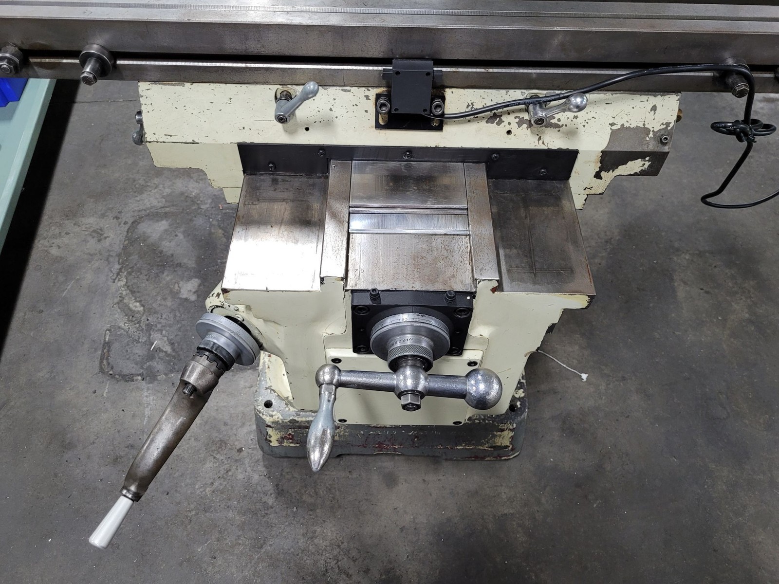 Acer Ultima 4VK 5 HP Vertical Mill w/40 Taper, PF, PDB, DRO