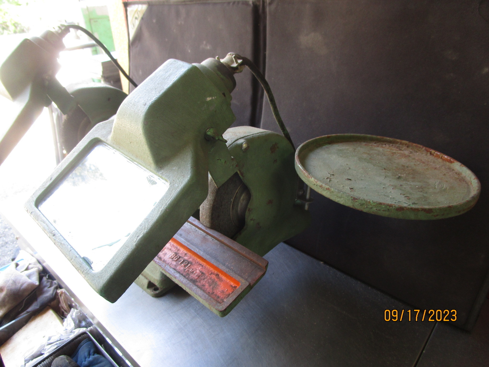 Baldor 1/2hp Industrial 7 Inch Bench Grinder Model 7306D