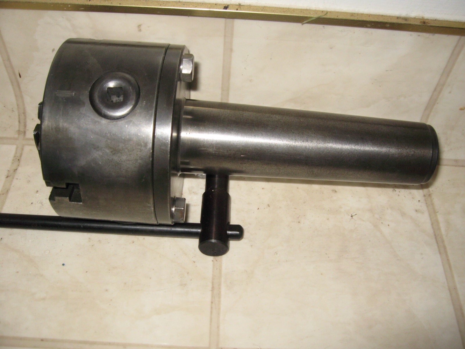 Lathe Chuck 3 jaw, soul #4 4″ ,arbor B&S#12 w/New wrench Thru hole 1.2″