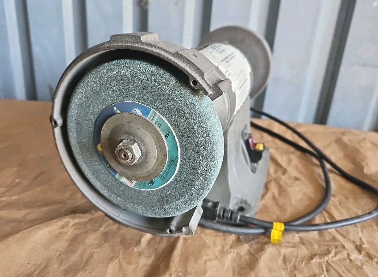 Dayton 6″ Grinder Model:2LKR5 1/4 HP, 3450 RPM, 120/240 v