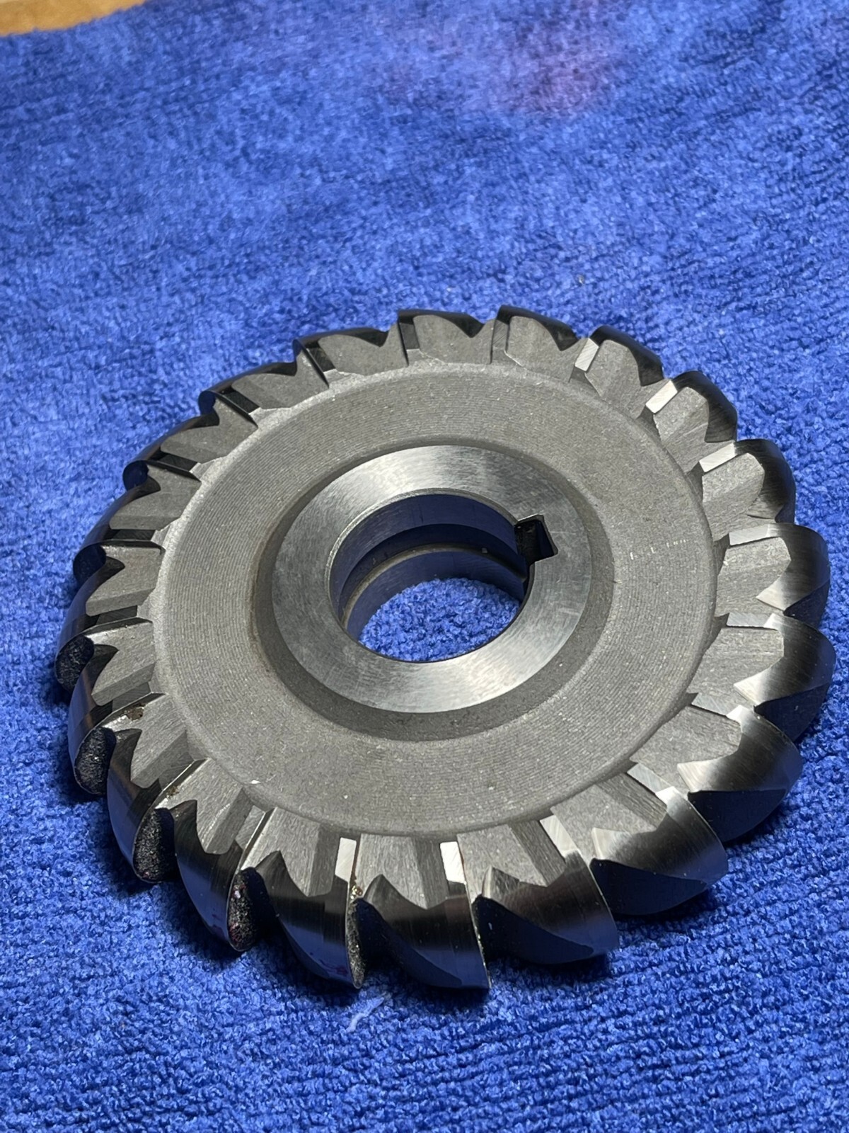 .387 R or .388 R 4 x 13/16 x 1 HS .776 W