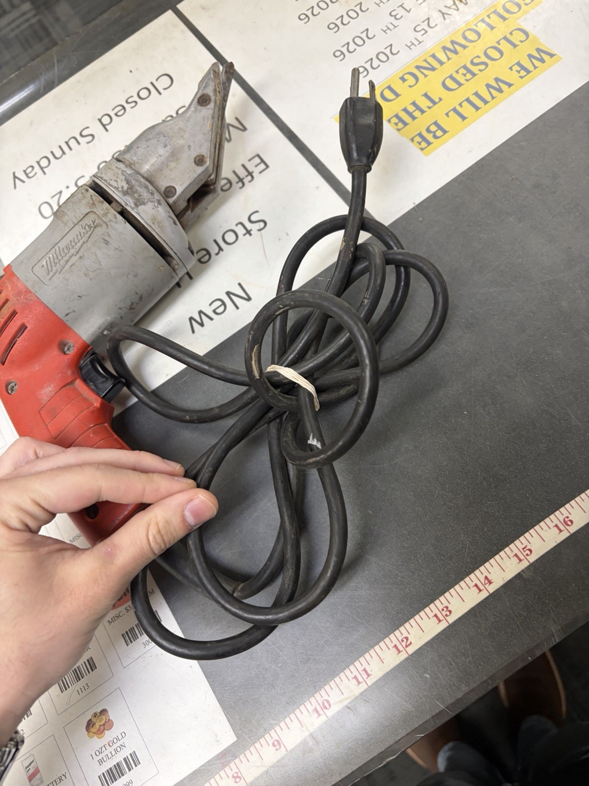 Milwaukee 6852-20 Corded Electric 6.8 Amp 18-Gauge Shear – Tool Only