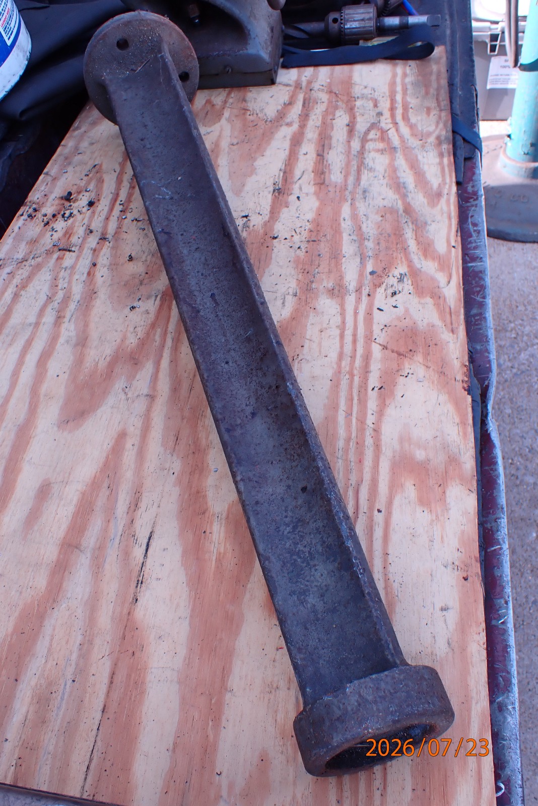 VINTAGE LOGAN METAL LATHE COUNTERSHAFT CAST IRON PEG LEG