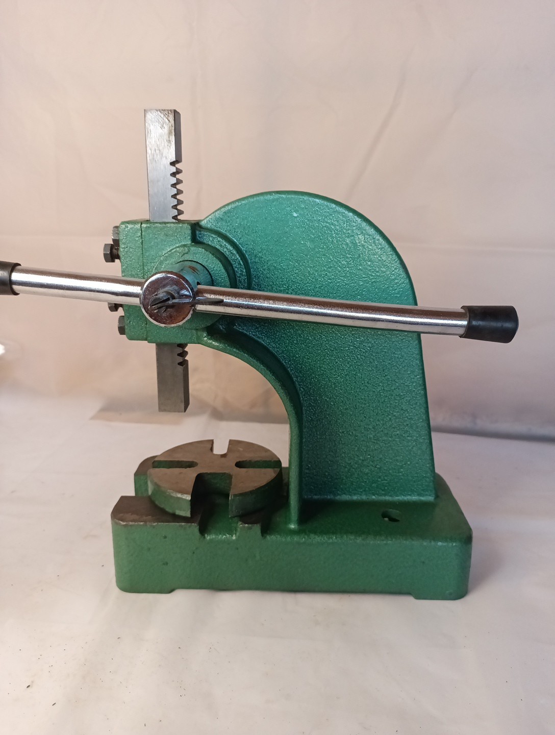 Lightly Used Green 1/2 Ton Model No. 0 Arbor Press