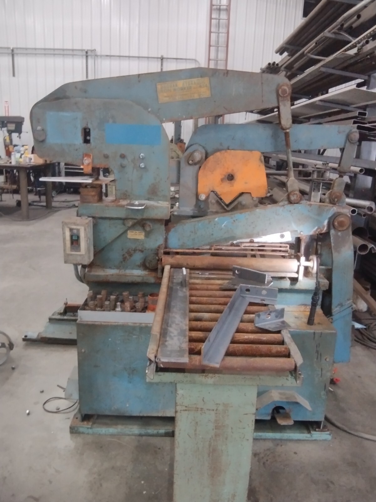 Hydraulic ironworker 50ton Dvorak/Little Scotchman