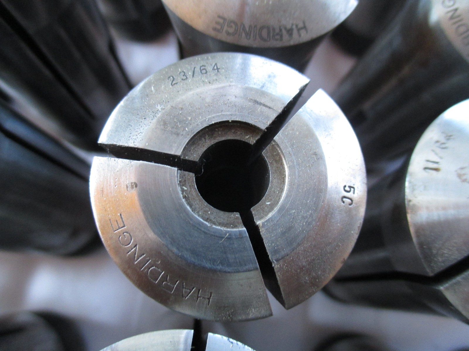 Lot Set of 30 Hardinge 5C Collets. Range Is 3/64 to 1″. Half w/Internal Thread